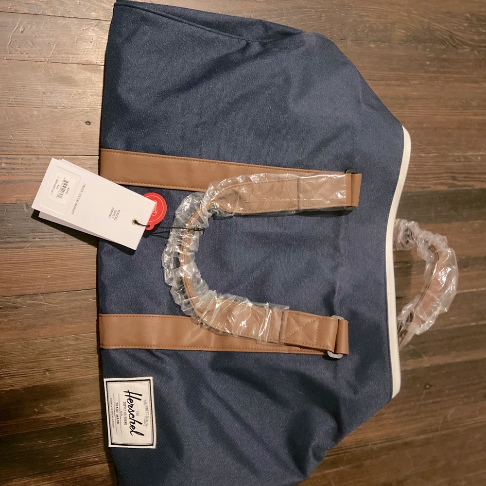 BRAND NEW Hershel Duffle Bag